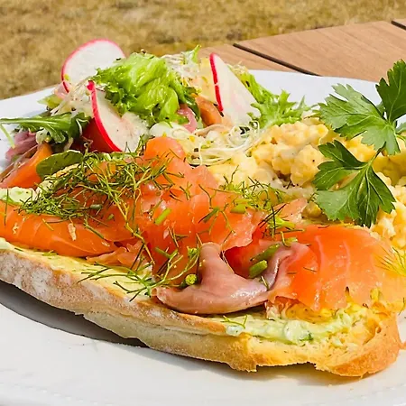 Ξενοδοχείο Kliff Butiik Majutus & Restoran *