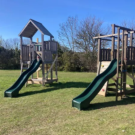 Hotel Kliff Butiik Majutus & Restoran Panga