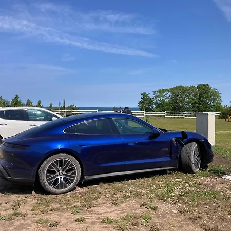 Kliff Butiik Majutus & Restoran *