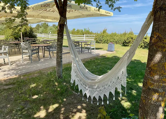 Kliff Butiik Majutus & Restoran Panga